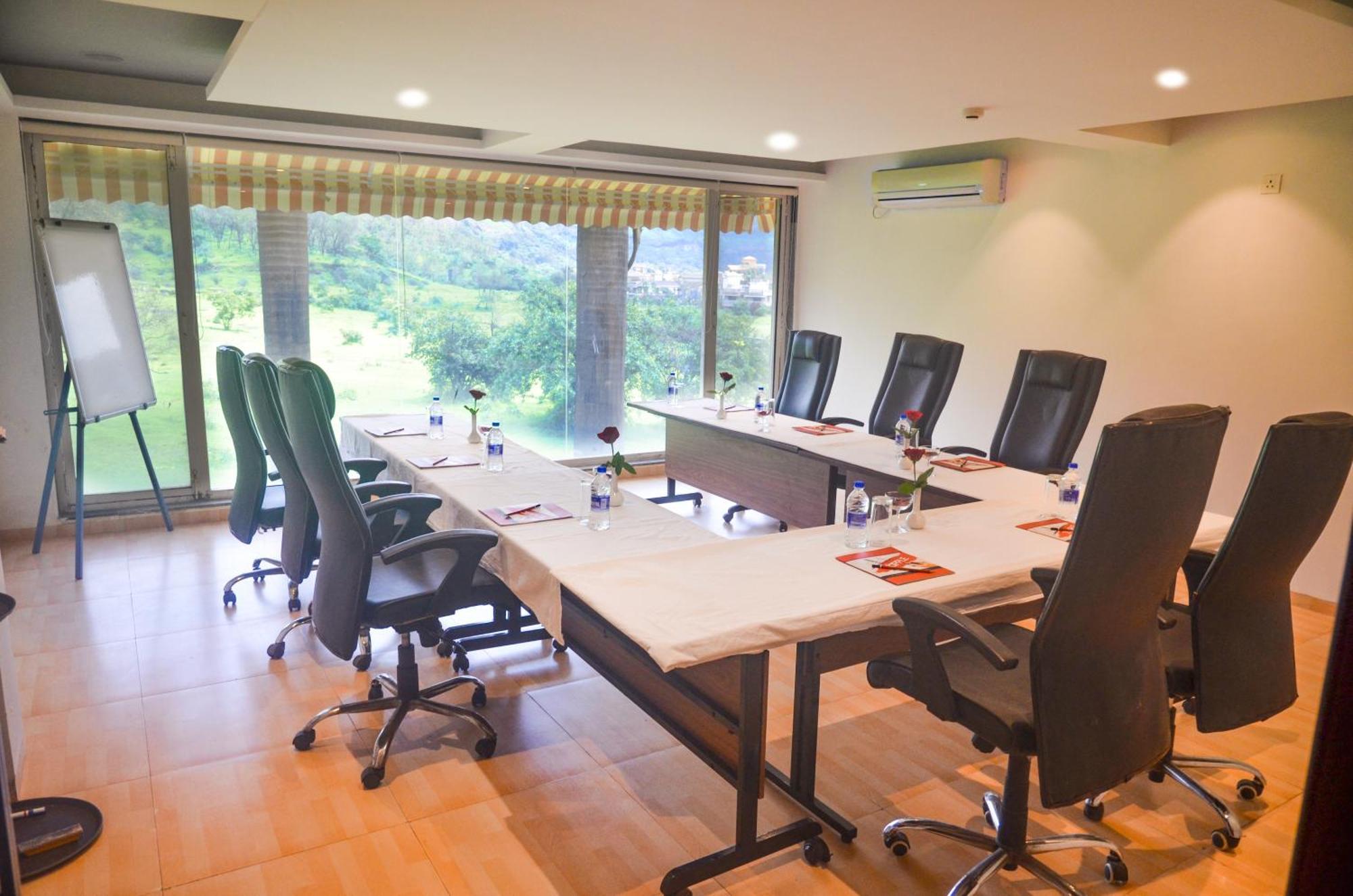 7 Apple Resort Lonavala Dış mekan fotoğraf