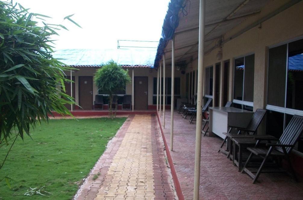 7 Apple Resort Lonavala Dış mekan fotoğraf